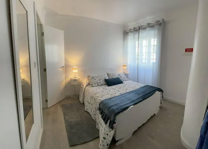 Friends Place Praia da Vitoria